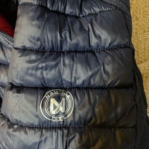 Nautica women’s reversible puffer jacket (medium) new without tags